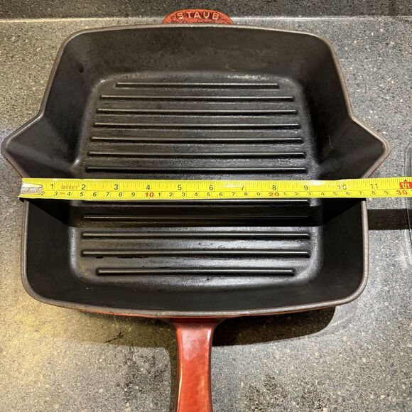 Staub Cast Iron Skillet Square Grill Pan #26 Red Enamel  12" 2 Spouts France - Picture 7 of 8